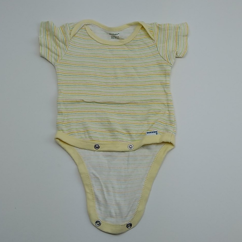 💥3/$10💥 Gerber Onesie Gender Neutral 0-3 months